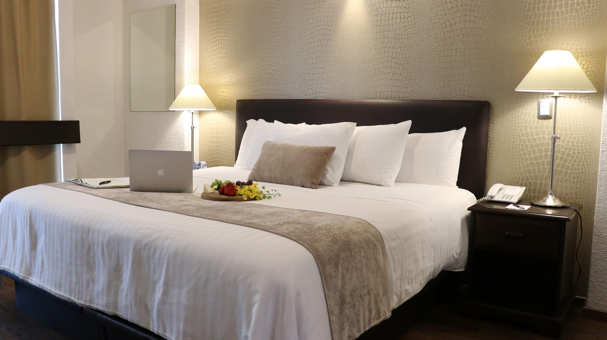 Meson Ejecutivo Guadalajara Minerva - Av Mexico Otel Dış mekan fotoğraf