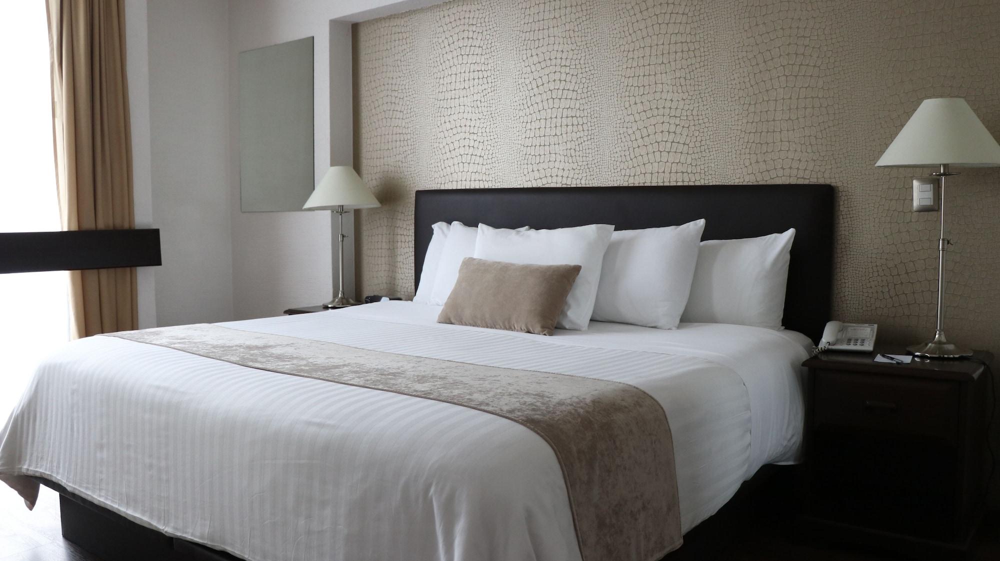 Meson Ejecutivo Guadalajara Minerva - Av Mexico Otel Dış mekan fotoğraf