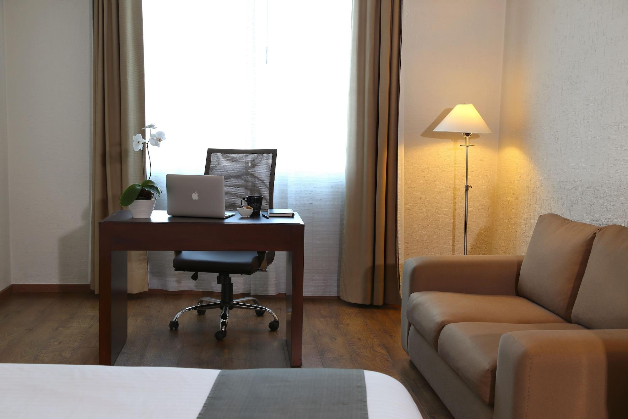 Meson Ejecutivo Guadalajara Minerva - Av Mexico Otel Dış mekan fotoğraf