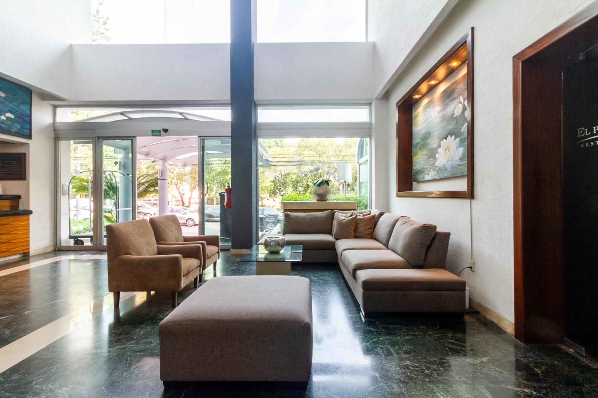 Meson Ejecutivo Guadalajara Minerva - Av Mexico Otel Dış mekan fotoğraf
