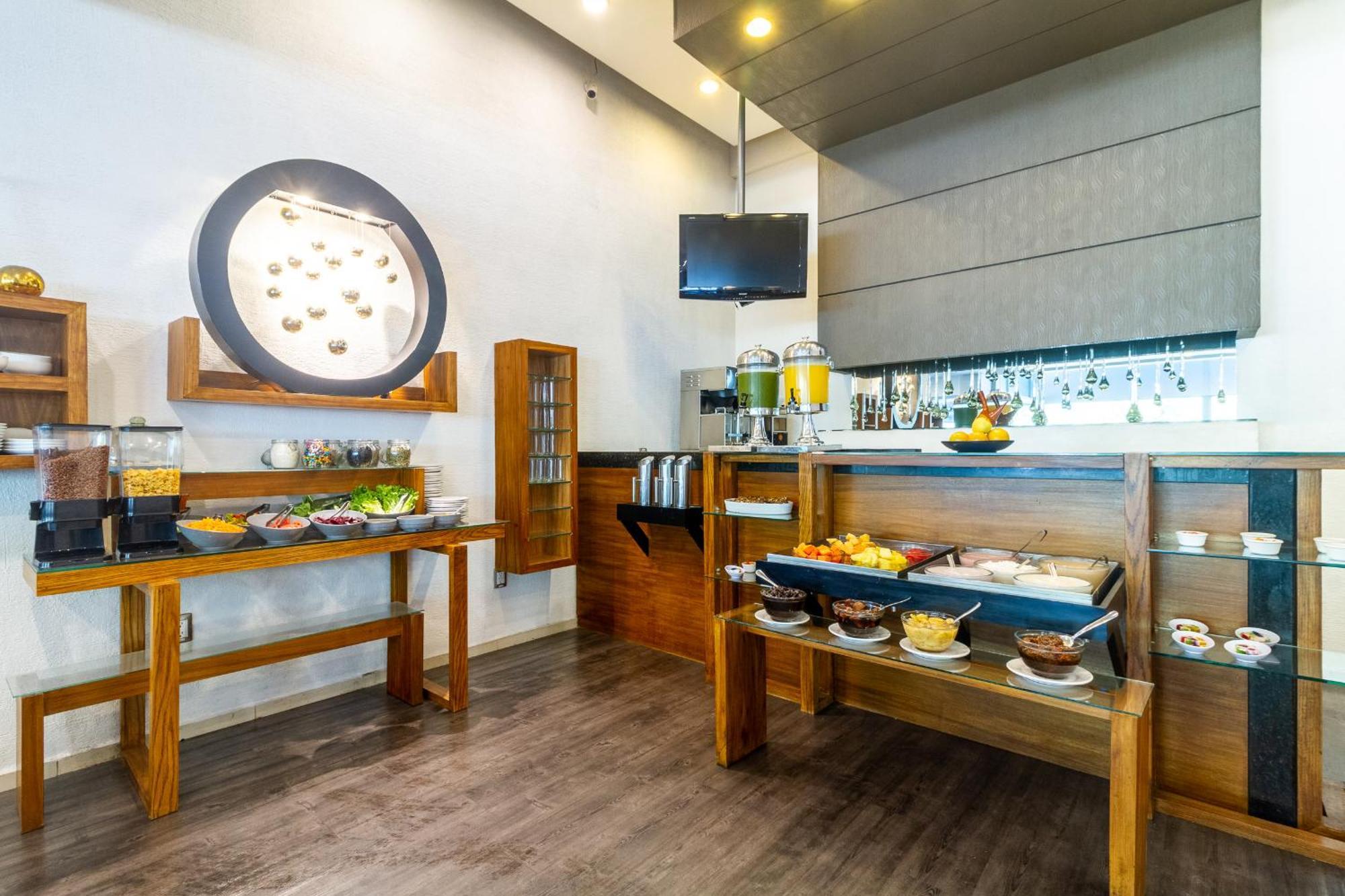 Meson Ejecutivo Guadalajara Minerva - Av Mexico Otel Dış mekan fotoğraf