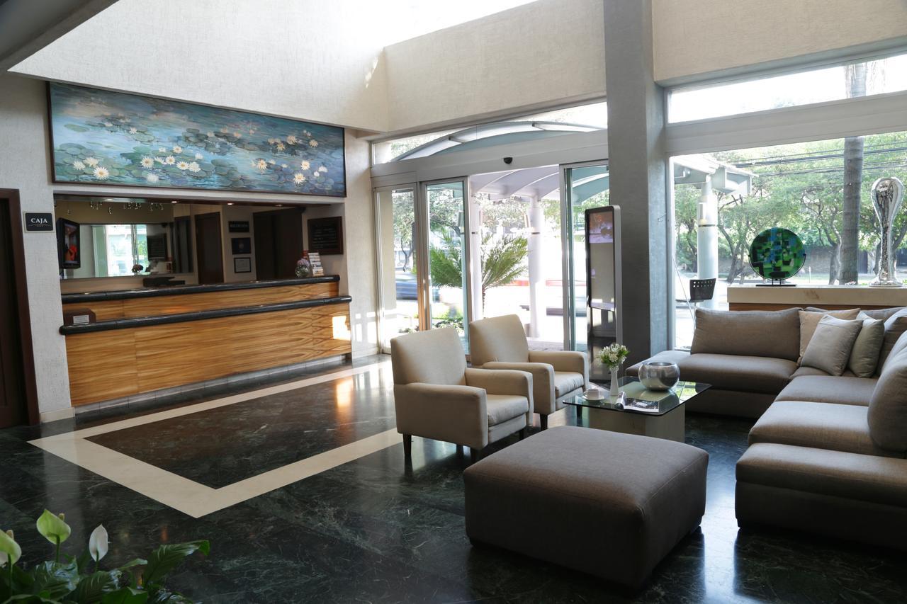 Meson Ejecutivo Guadalajara Minerva - Av Mexico Otel Dış mekan fotoğraf