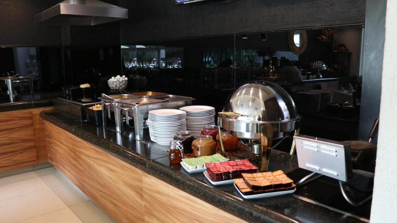 Meson Ejecutivo Guadalajara Minerva - Av Mexico Otel Dış mekan fotoğraf